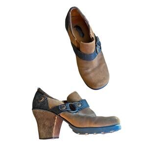Vintage London Underground Brown Suede Platform Clogs - Size 9